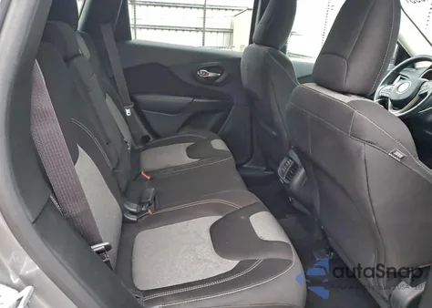 2014 Jeep Cherokee Latitude z USA, uszkodzony, nr VIN 1C4PJMCS3EW310504